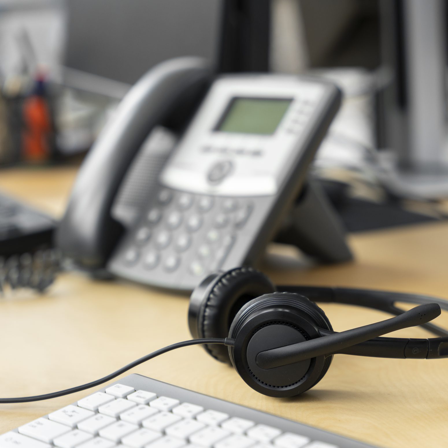 close-up-person-working-call-center